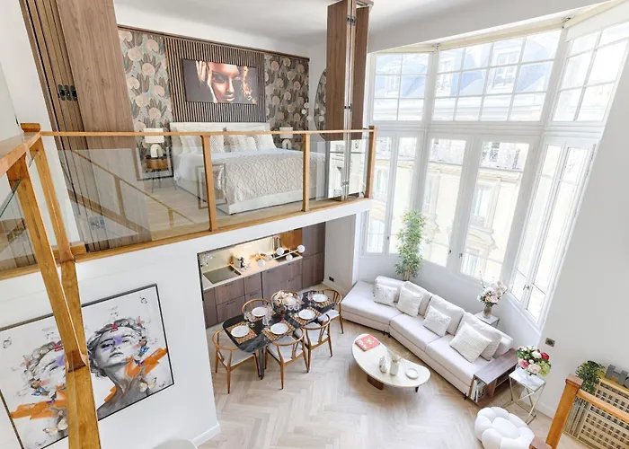 Duplex A Deux Pas Des Champs Elysee