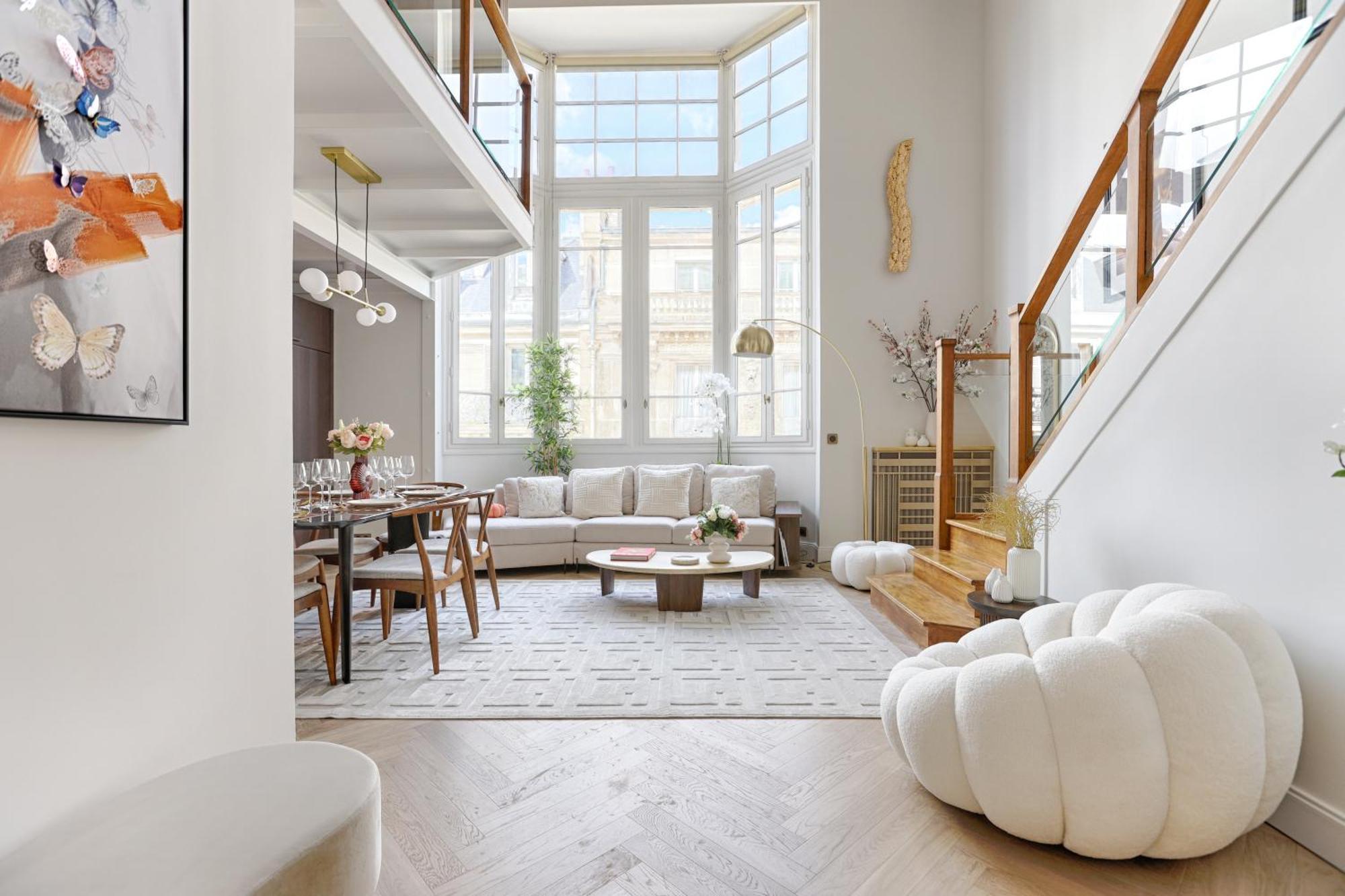Duplex A Deux Pas Des Champs Elysee